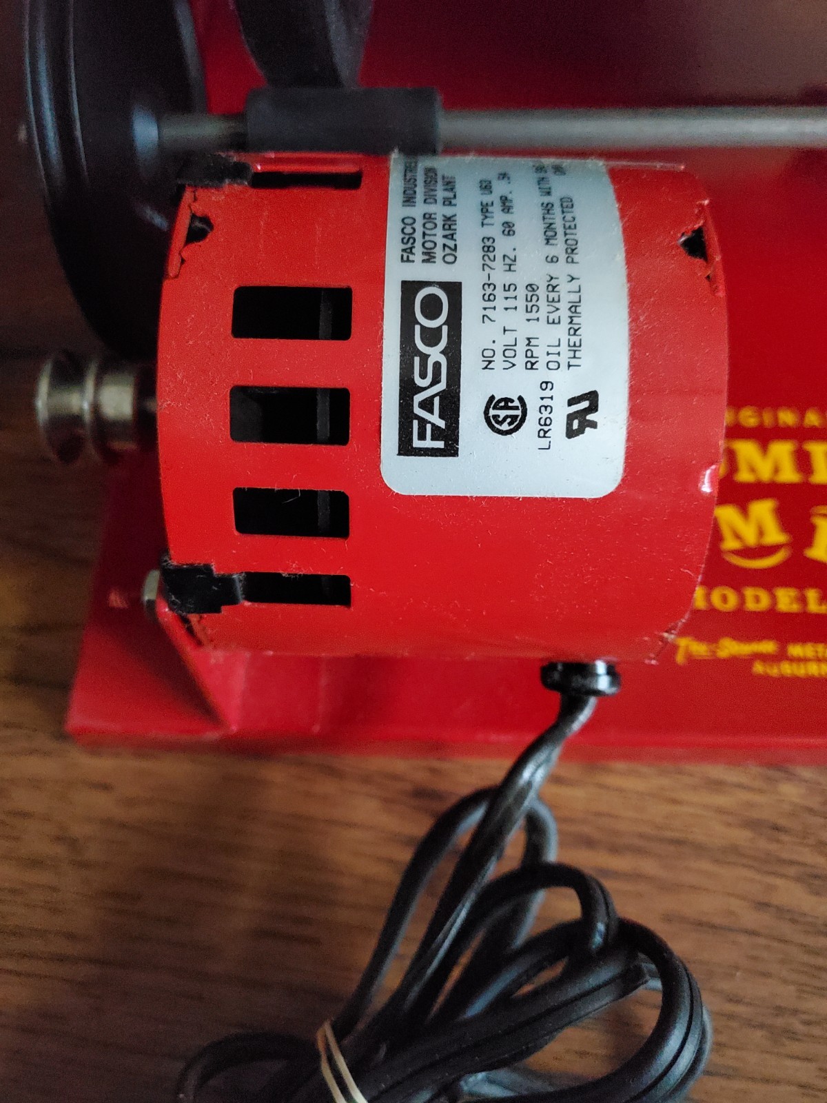 Thumlers Tumbler A-R 12 12 lb Capacity Rock Thumbler / Polisher THU130