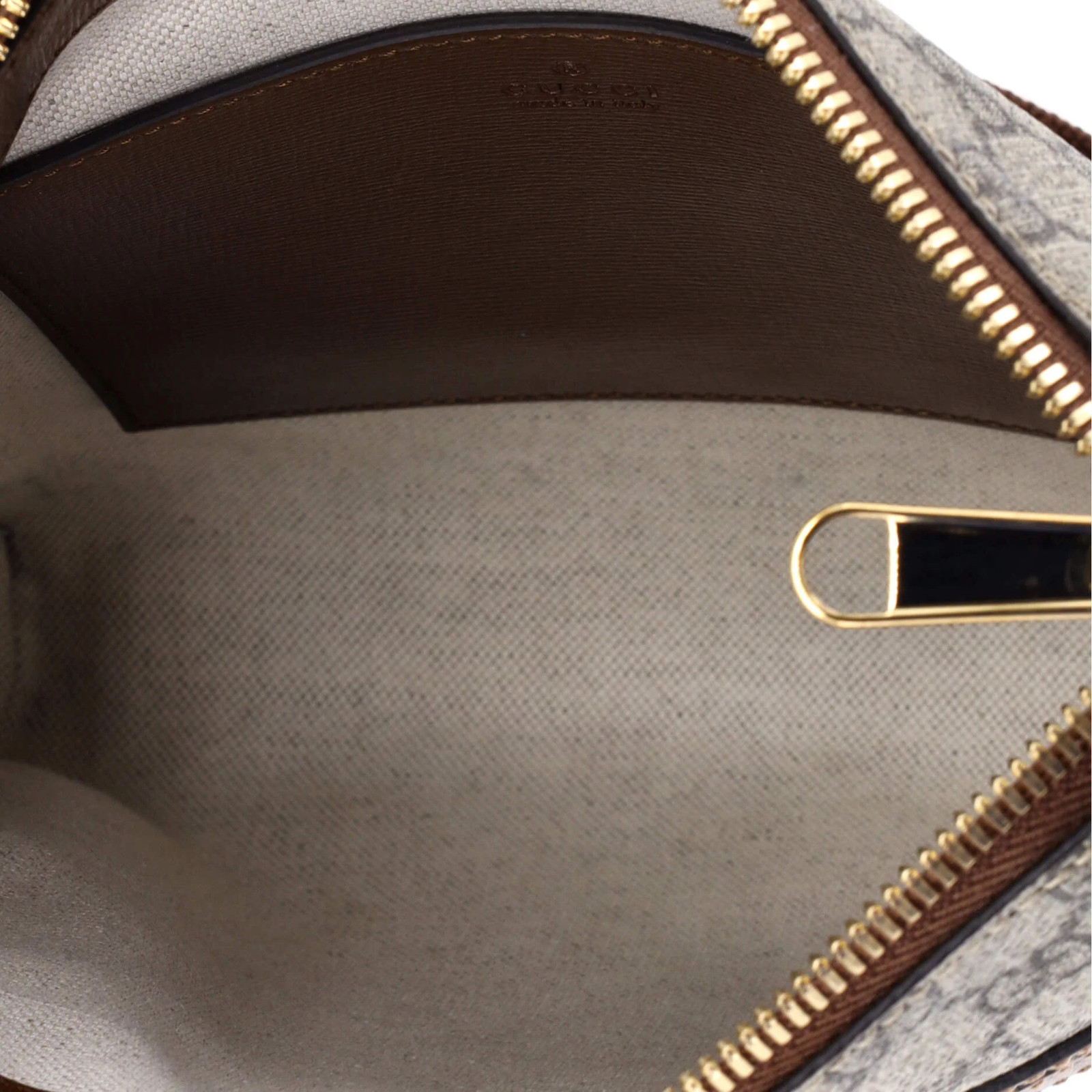 Gucci Interlocking G Patch Zip Messenger Bag GG C… - image 5