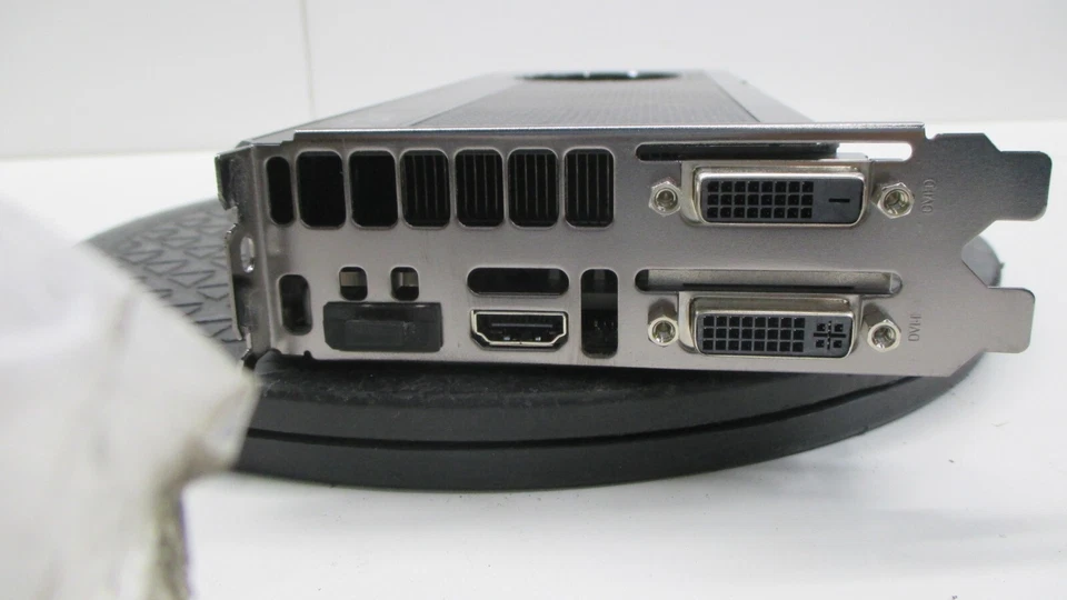 Evga GeForce GTX 650 Ti Boost 02G-P4-3658-KR PCIe DVI HDMI Video Graphics Card - Image 4 of 4