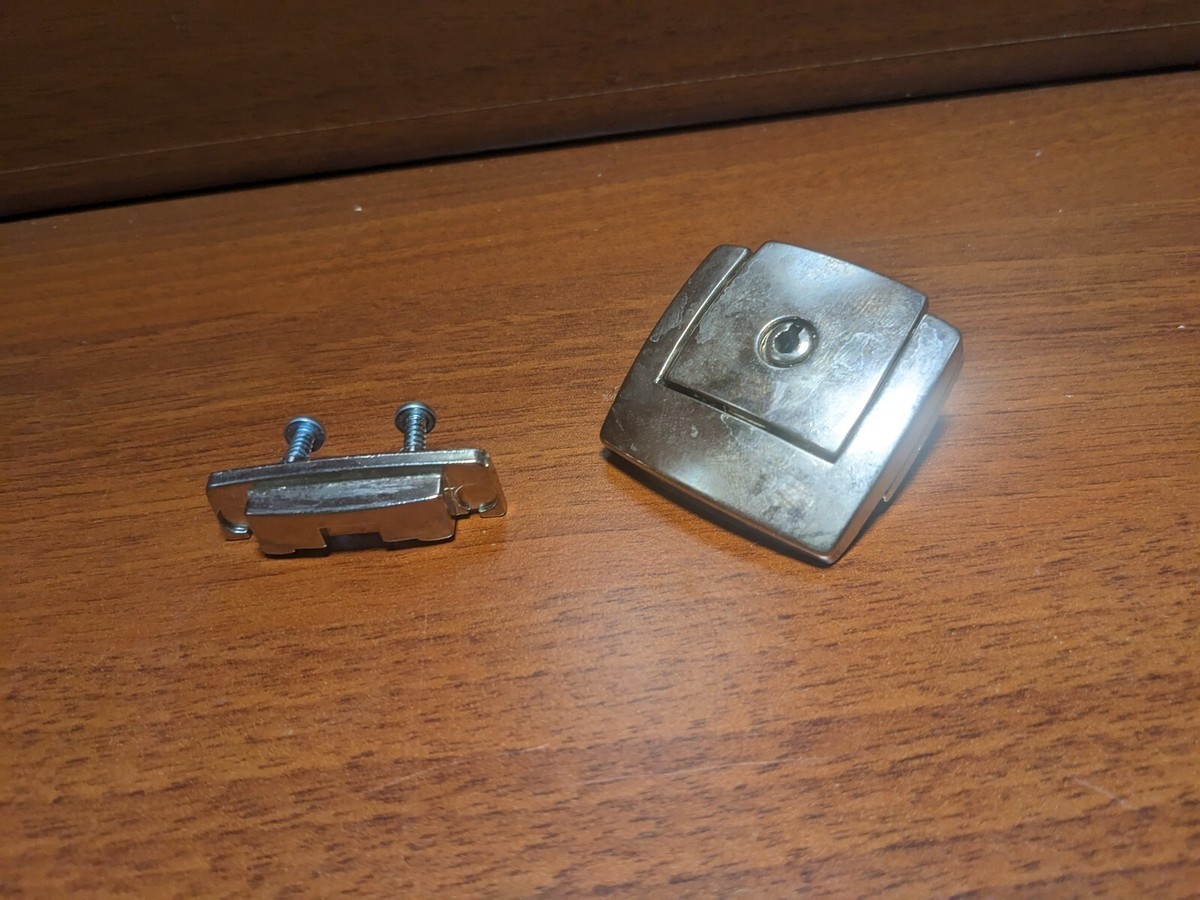 1 SKB Golf Case Latch Clamp Replace lock Close Bracket