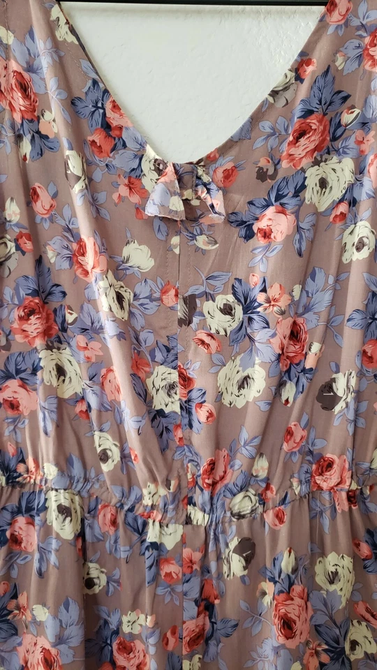 Mameluco Urban Outfitters Nuevo Talla Pequeña Floral Malva Primavera Verano Boho Chica Foto 3 de 3