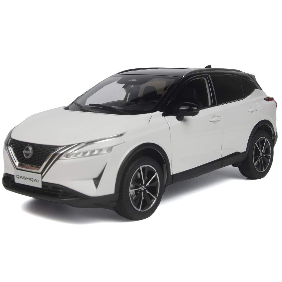 1:18 Scale Paudi Nissan Qashqai 2023 White Diecast Model Car Gift