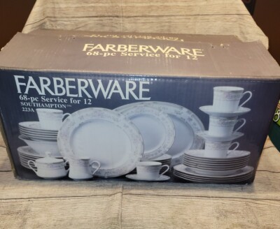 1996 Farberware 68 Piece Southampton set NEW IN BOX  Vintage 