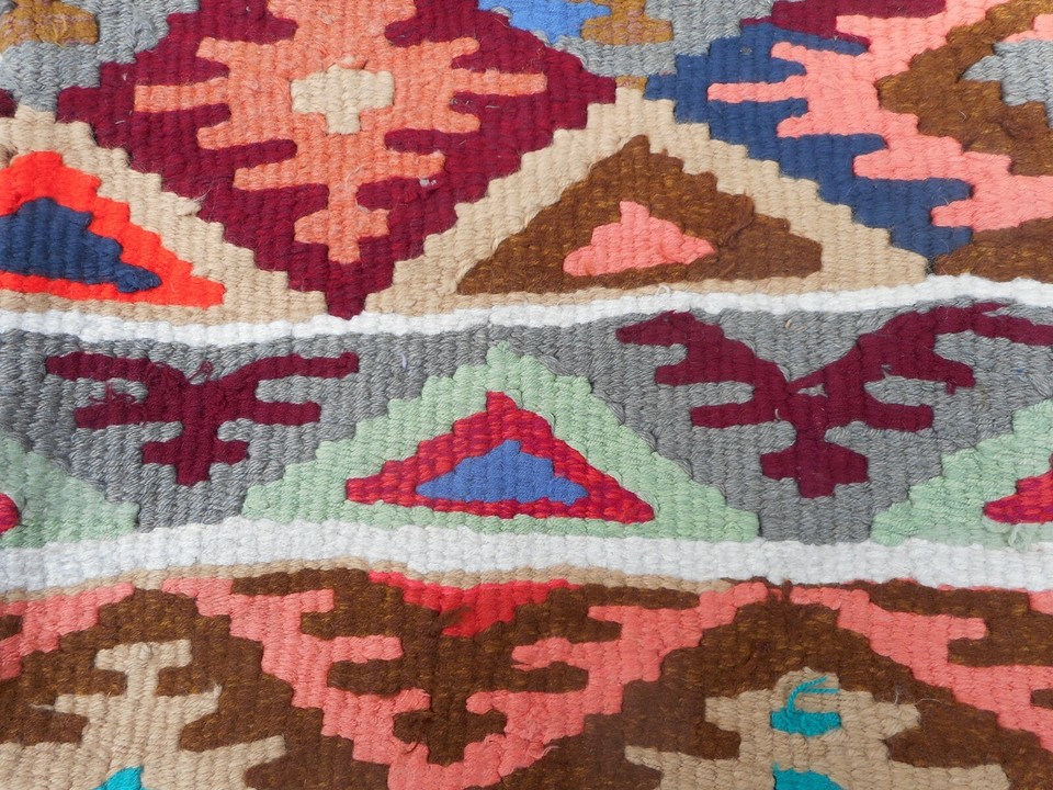 Housse De Coussin Kilim Unique – 16x16 Pouces – Fabriqué En Turquie – Occasion TBÉ