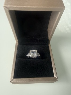 Anna Zuckerman Allura 3 Stone Diamond Crystalline Ring