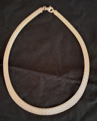 Vintage Milor 925 Sterling Silver (Stamped) Reversible Omega Chocker.