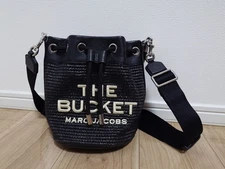 marc jacobs bucket bag