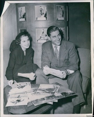 1949 Mr Mrs Donald Thompson Check Quarterback Club Decorations Event 8X10 Photo