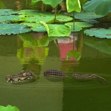 Pool Float Crocodile Decoy Vivid Fake Crocodile Ornament for Pool Lawn Yard