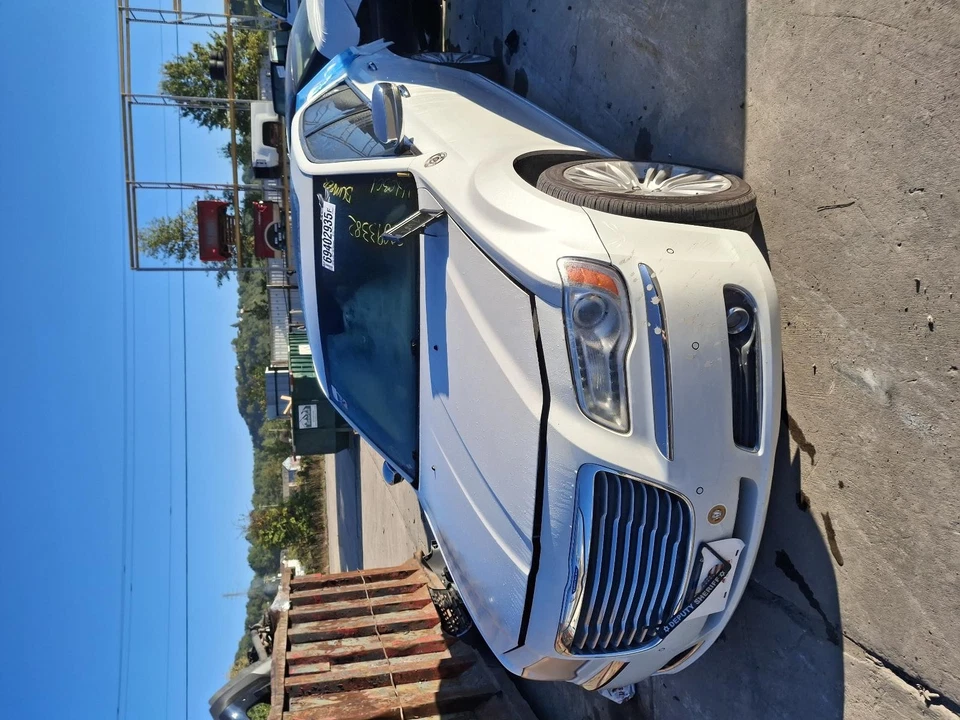 Conjunto de faros izquierdos usados se adapta a: Chrysler 300 xenón 2011 HID izquierdo grado A Foto 4 de 4