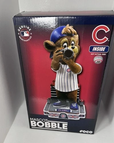 FOCO Clark Chicago Cubs Mascot Bobblehead MLB World Tour London Series 2023