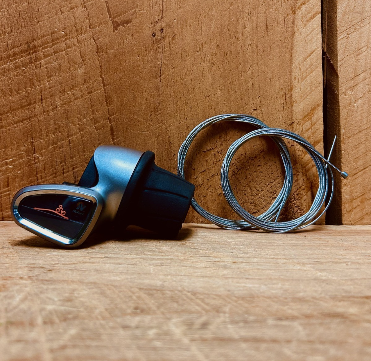 NuVinci Nfinity C8 Manual Twist Shifter ( Comes With New Cables