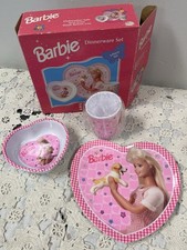 BARBIE 1996 HEART SHAPED DINNERWARE SET