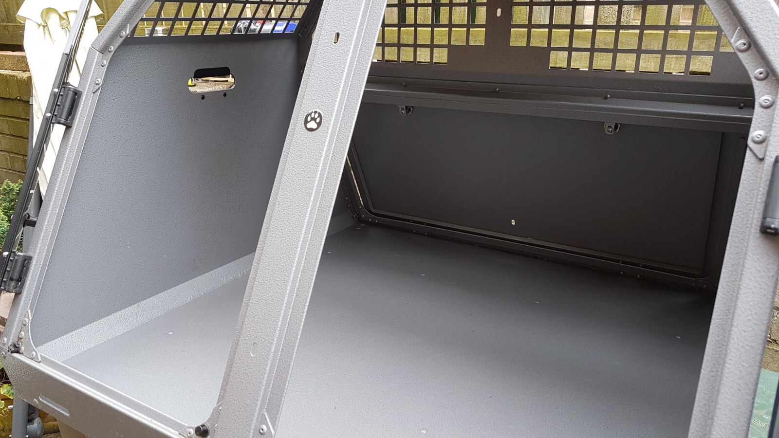 Trans K9 Dog Box eBay