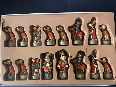 Rare Disney Limited Edition Chess Set (Walt Disney, c. 1980s