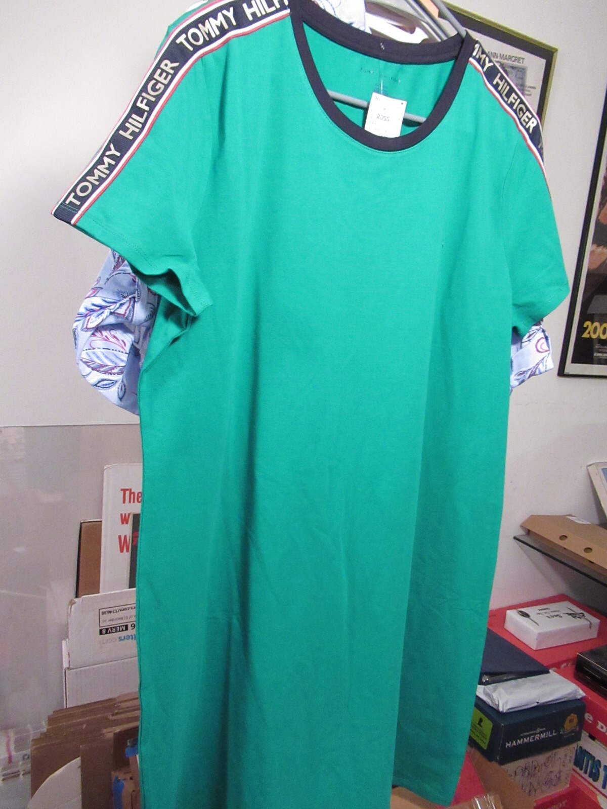 Picture 1 of 2