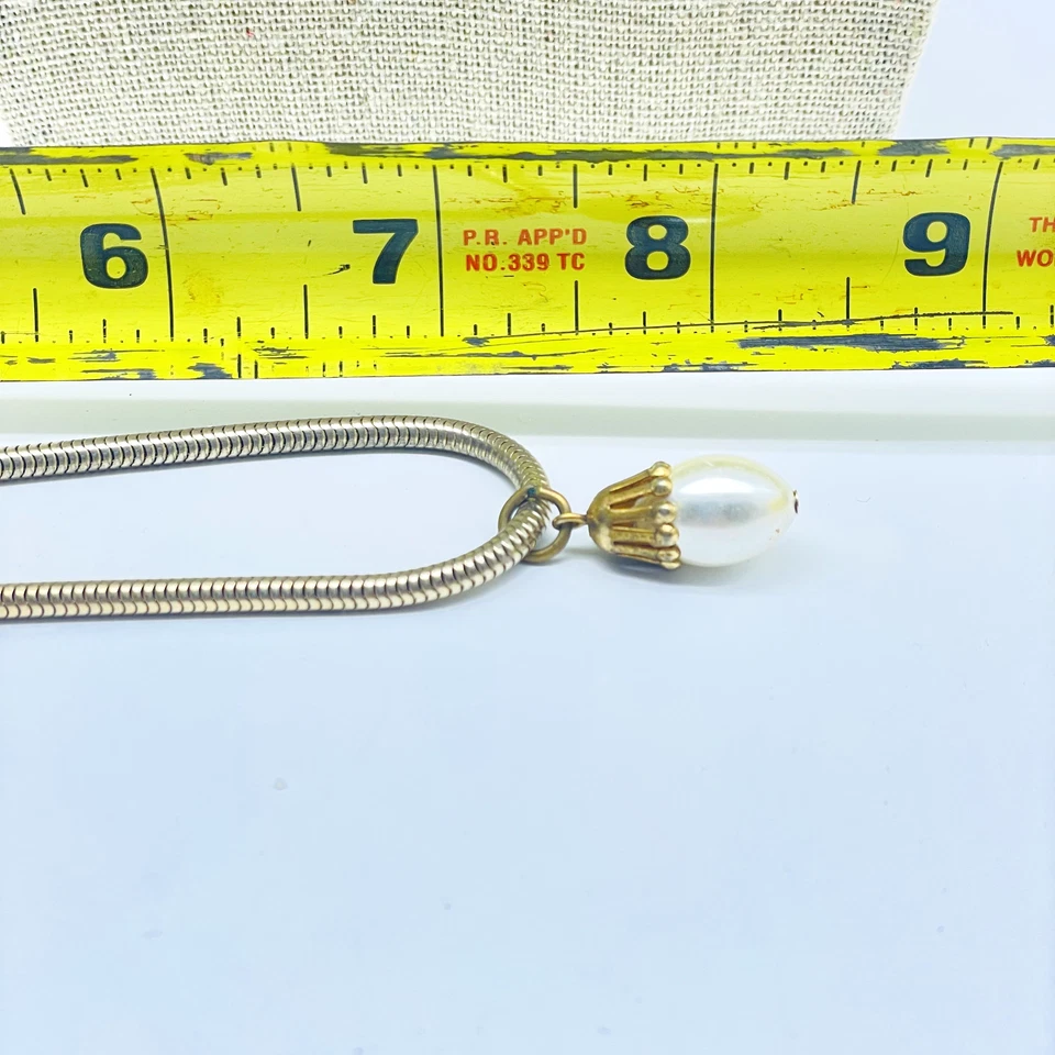 Collar Cadena Serpiente PARK LANE Tono Dorado Perla Simulada Gota Dije De Colección Foto 3 de 4