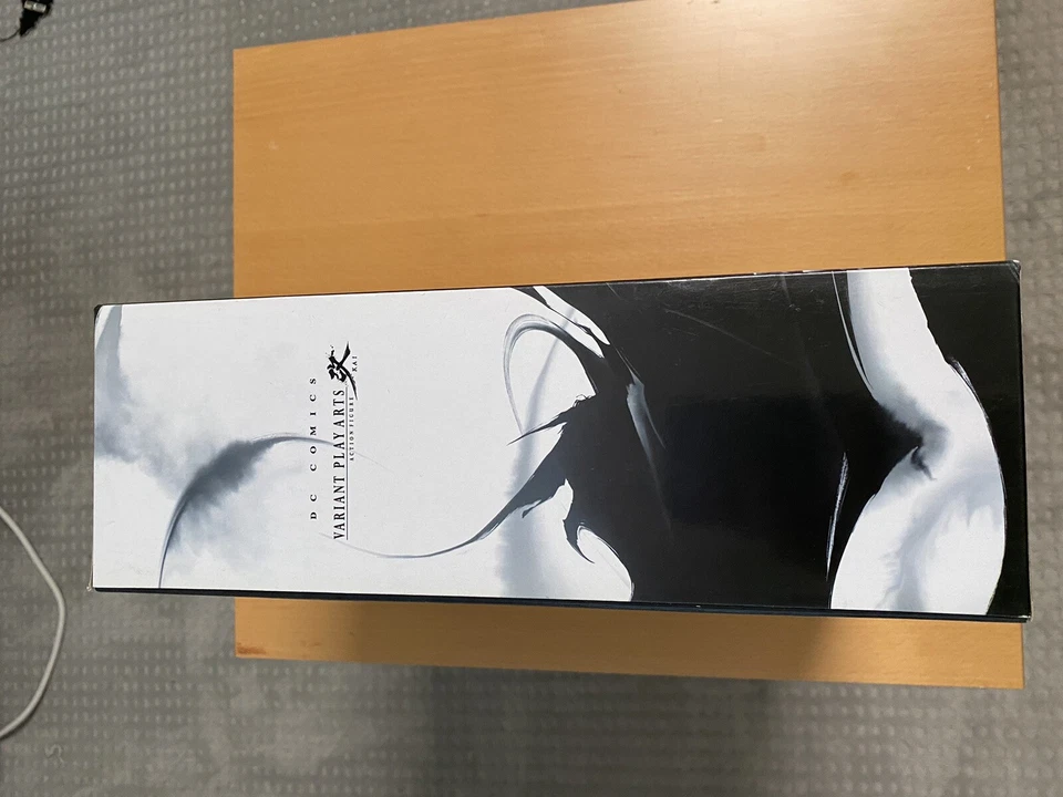 Boneco de ação DC Comics VARIANT PLAY ARTS Kai Cyborg - Imagem 4 de 4