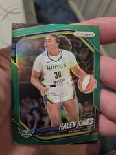 2025 Panini Prizm WNBA - Haley Jones #43 Green Prizm SP