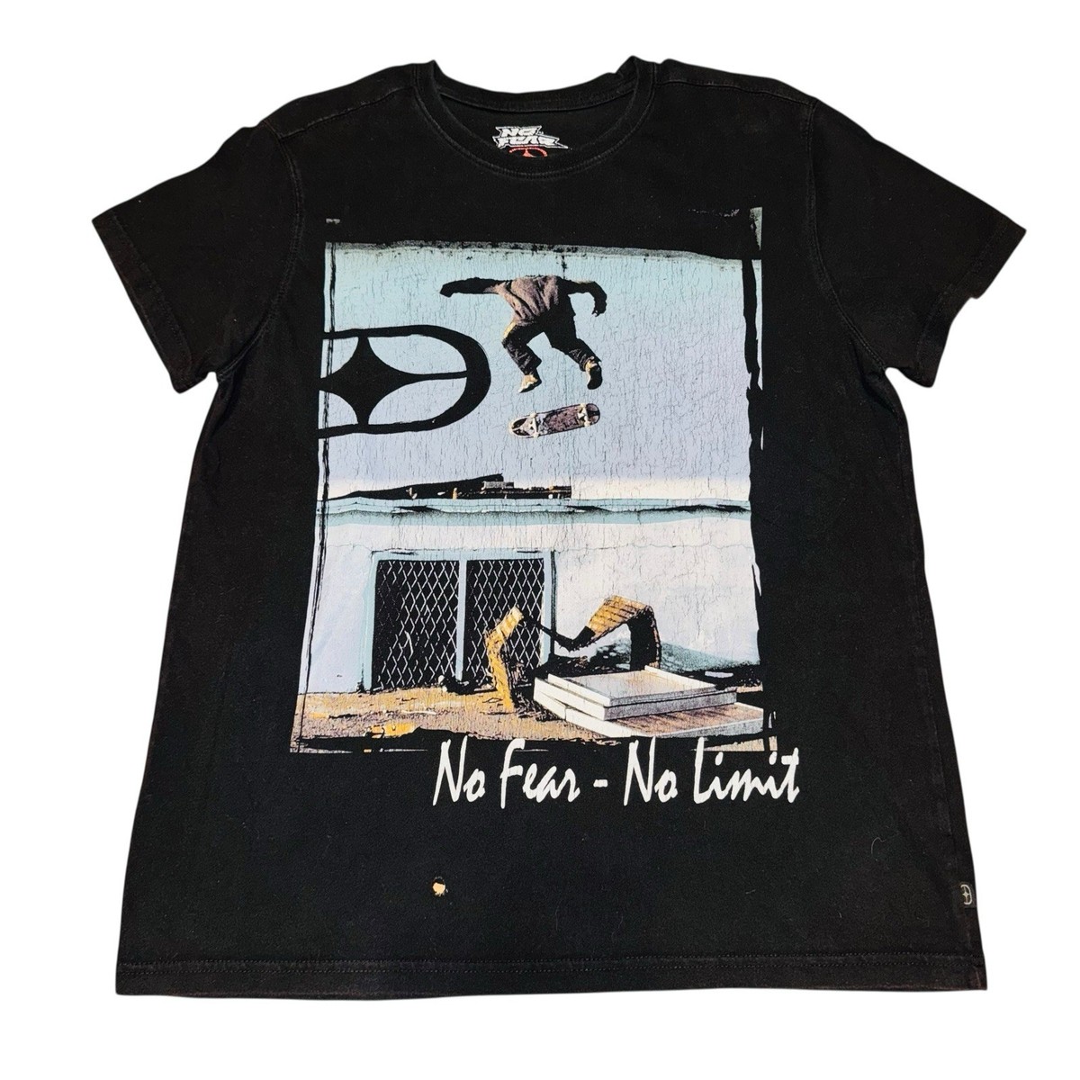 Vintage Y2K Shirt Mens Large No Fear Skateboarding No Limit Skate Skateboard