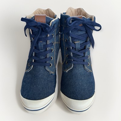 UGG Kids Blue Denim High Top Sneakers Boots Size 5 Youth Zip Bootie Shoe Girls