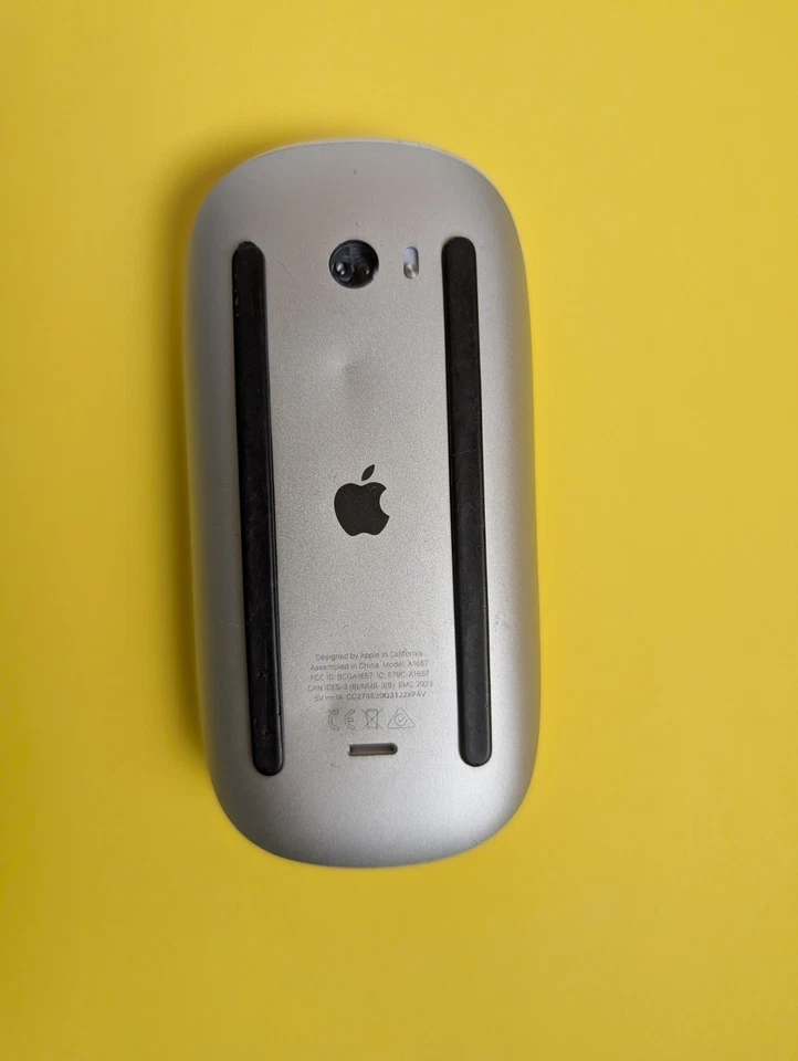 Apple Magic Mouse 2 - A1657 Wireless Mouse - White - Image 3 of 4