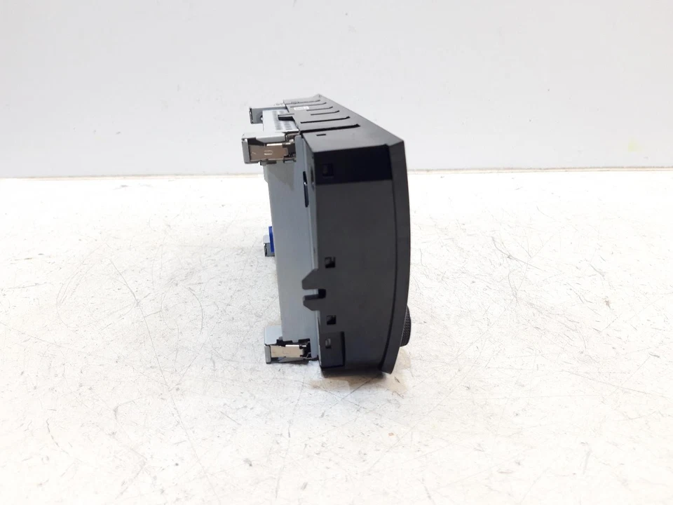 2017 SKODA FABIA Radio Hauptgerät Stereo Display 6V0919604B Original Needs Code - Bild 4 von 4