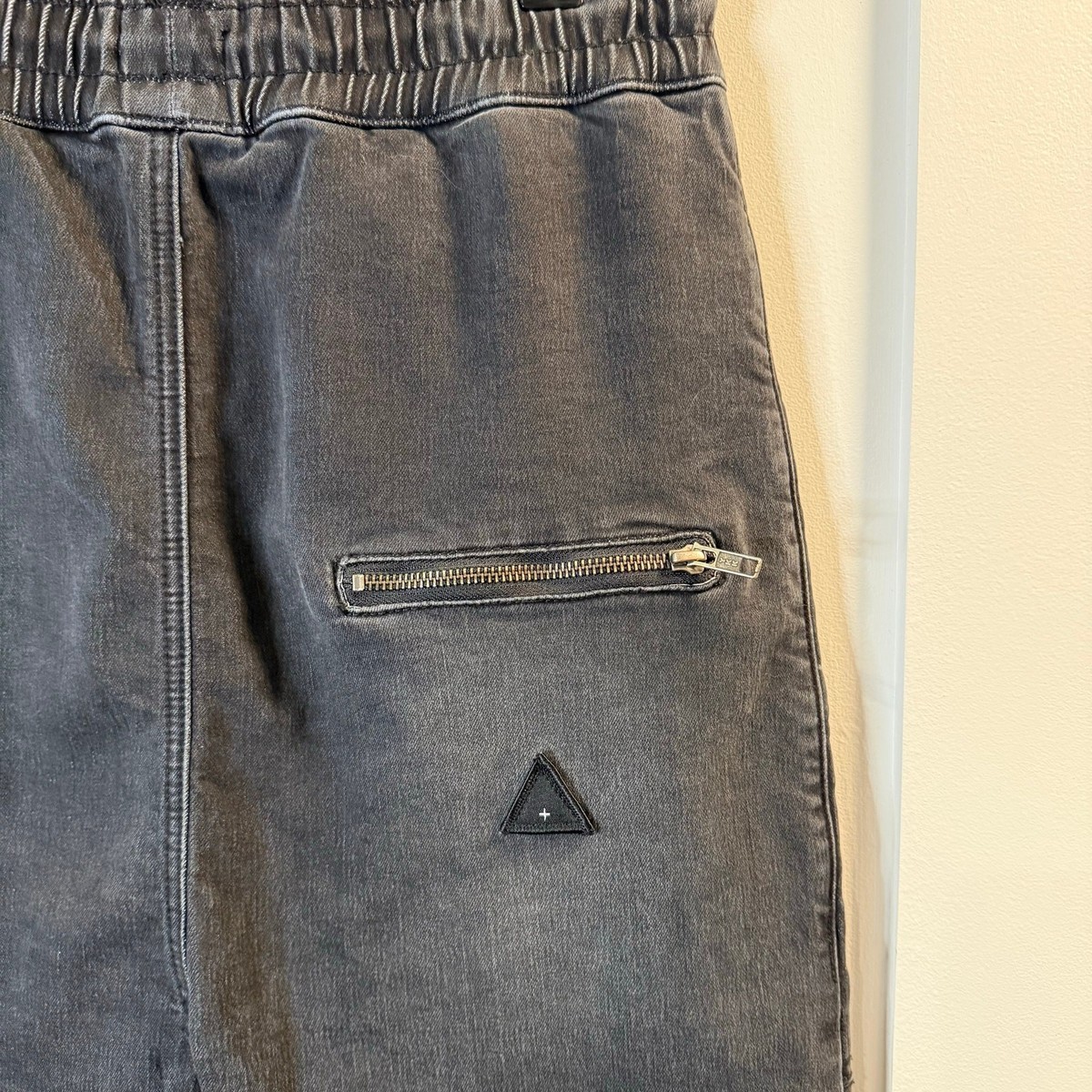 I Love Ugly Men’s Black Utility Jeans Size M View 5