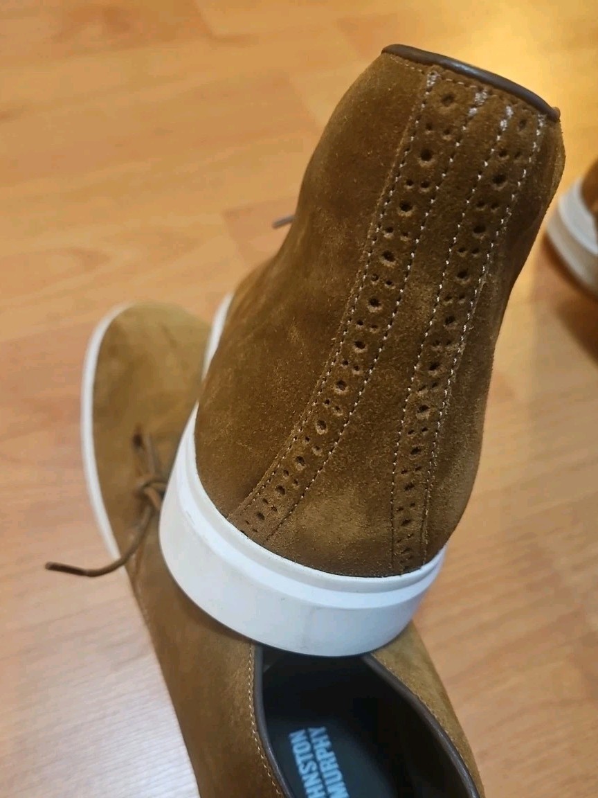 JOHNSTON & MURPHY BRODY CHUKKA BOOTS MEN display picture 2