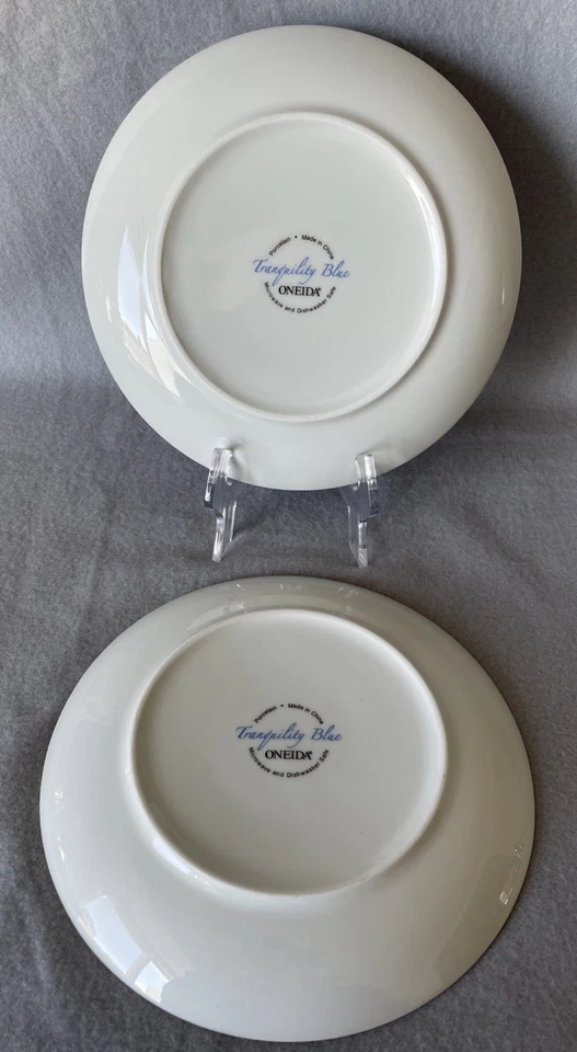 "Juego de 2 platos de ensalada Oneida Tranquility azul floral azul y blanco 8 1/4""" Foto 3 de 4