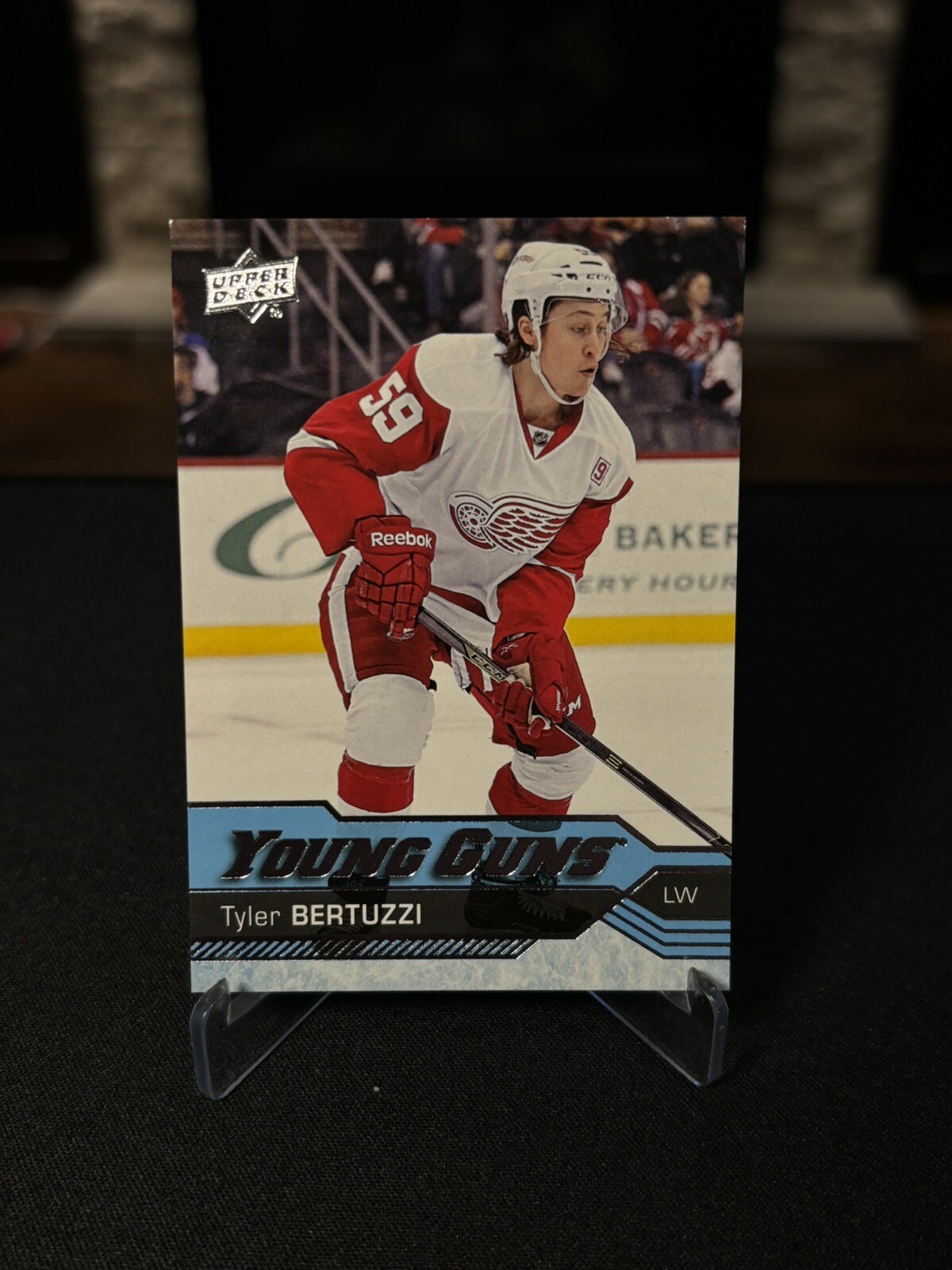Tyler Bertuzzi #471 - 2016-17 Upper Deck Series 2 - Young Guns Rookie Card !