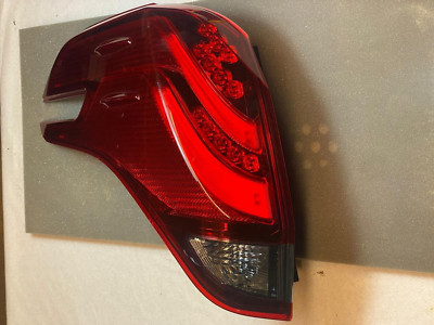 TOYOTA ALPHARD REAR OUTTER LEFT SIDE TAIL LIGHT GENUINE 2015 KOITO 58-68.