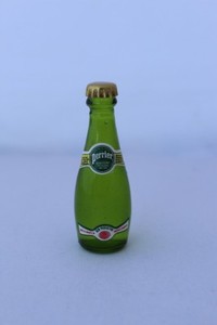 sparkling water mini bottles