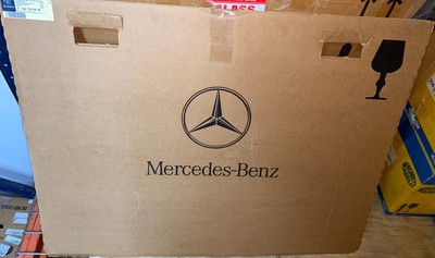 Mercedes-Benz RH Movable Glass -#A1667350810 - Fits Mercedes-Benz