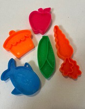 Vintage Mattel TUFF STUFF 1972 Plastic Toy Play Food Picnic Fish Carrot Cupcake