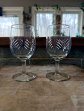 Set of 2 Vintage MCM Jivit Etched Rain Pattern Wine Glasses #190