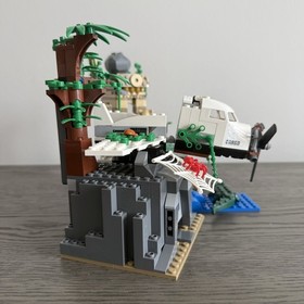 LEGO CITY: Jungle Exploration Site (60161) Near Complete with All Minifigures