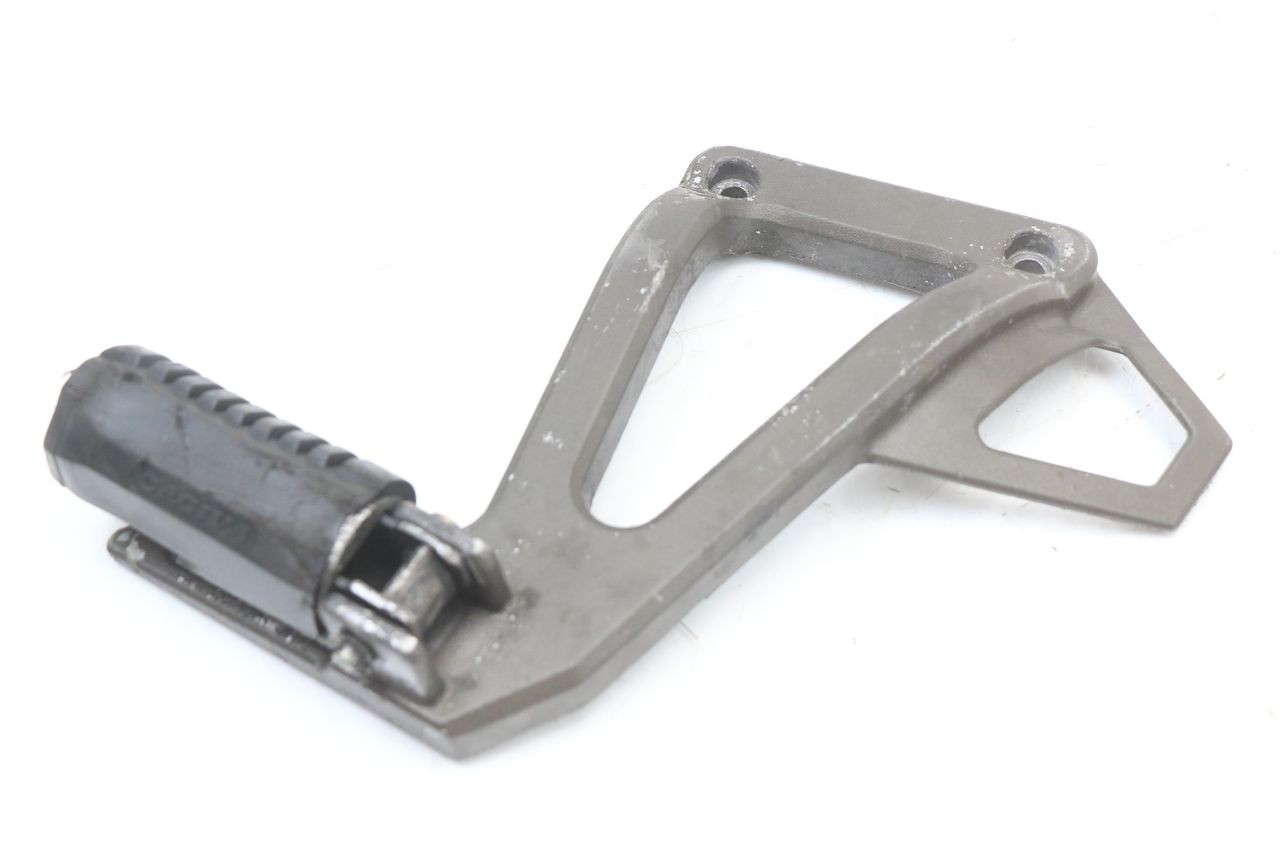 FUSSRASTEN HALTEPLATTEN HINTEN RECHT - CAGIVA SUPER CITY 125 (1992 - 1997)