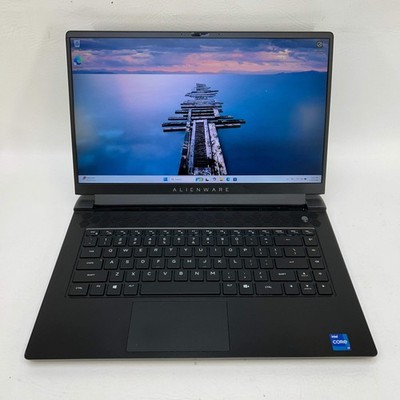Alienware M15 R6 15.6'' i7-11800H 2.3GHz 8GB RAM 256GB SSD GeForce RTX 3050 Ti