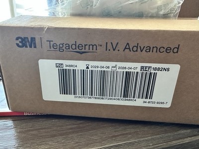 3M 1882 Tegaderm I. V. Advanced Dressing 2 3/4'' X 3 3/8  - Box Of 500 Exp 2029