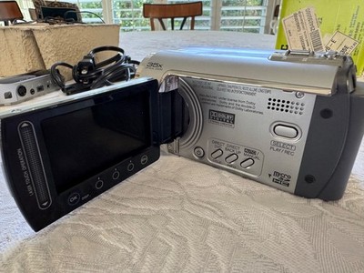 JVC HD EVERIO GZ-HM35 Digital Camcorder recording in PAL