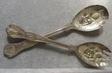 Vintage Repousse Quality Silver Plate Solid Salad Serving Set Italy Ornate