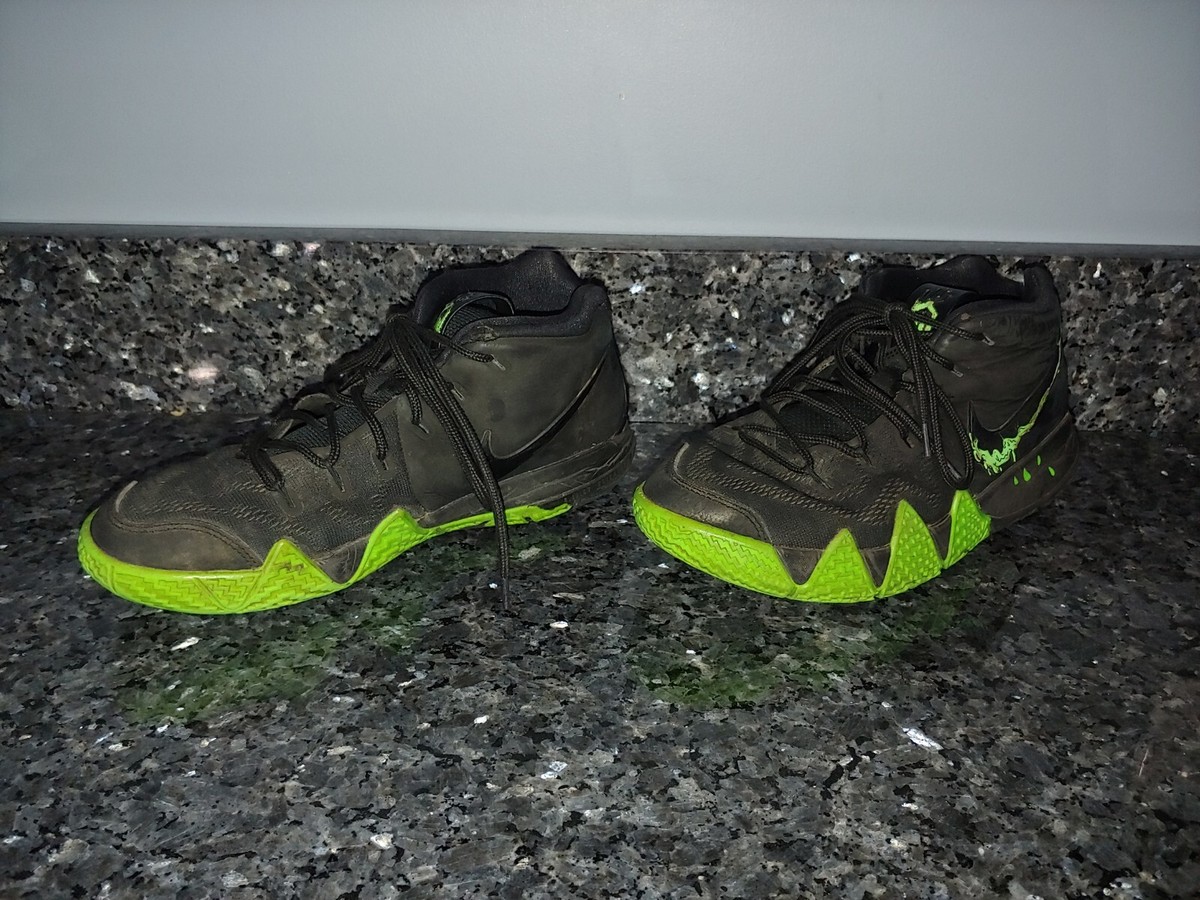 Nike Kyrie Irving Halloween Slime Shoes AA2897-012 Size 6Y