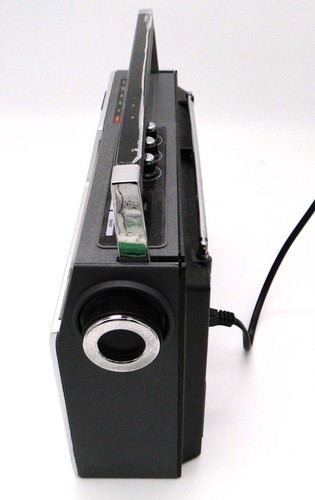 Radio Cassette Reproductor Boombox Crosley CT200 AM/FM con Bluetooth, Plateado CT200B-S1 - Imagen 3 de 6