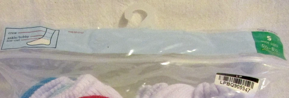 Paquete de 10 calcetines deportivos acolchados de corte bajo Cat & Jack, niñas talla pequeña 5,5-8,5 Foto 2 de 4