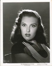 BEVERLY TYLER Original Vintage 1947 BEGINNING OR THE END MGM Portrait Photo