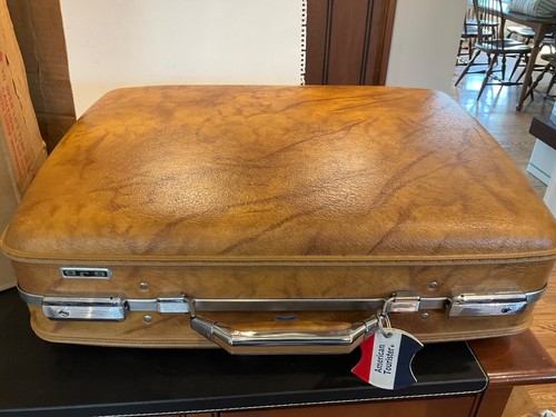 Valigia bagaglio vintage marrone American Tourister 22x16x5” 1021M uomo weekend n scatola - Foto 11 di 24