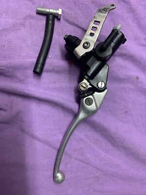 Hauptbremszylinder Honda CBR 900 RR  SC33 1998-99 n-8r4 RC2-358.