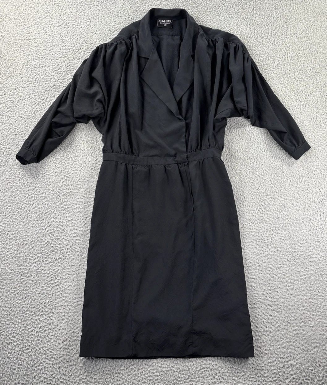 Abito boutique vintage Chanel in seta nera (?) Vecchi den 32"a vit 42"ghezza