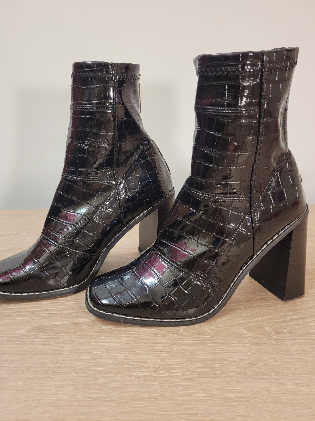 River Island Ankle Boots UK4 Mock Croc Black Back Zip Fastening Pre-Owned image 2